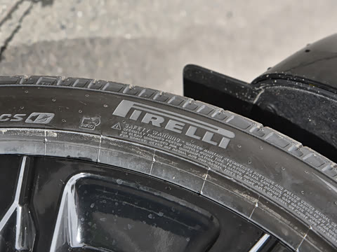 2025�� 3.0 L6 400PS �����ӳ���