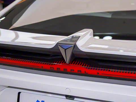 2025�� 300Ultra  �����Ǽ�AD PRO���̰�