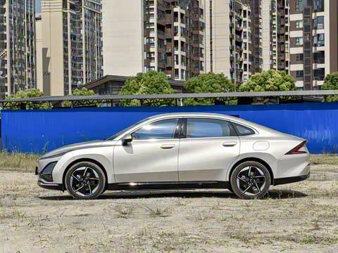 2025�� 610km �����콢��