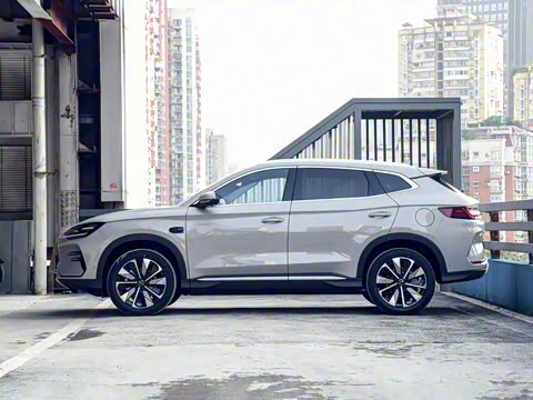 2025�� EV �Ǽݰ� 520km ������