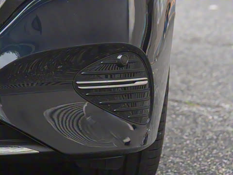 2025�� �Ŀ� E 300 L ������