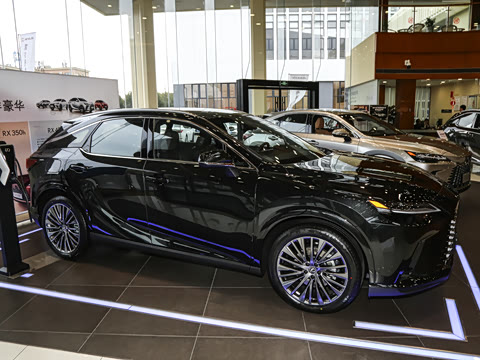 2025�� 450h+ ����������