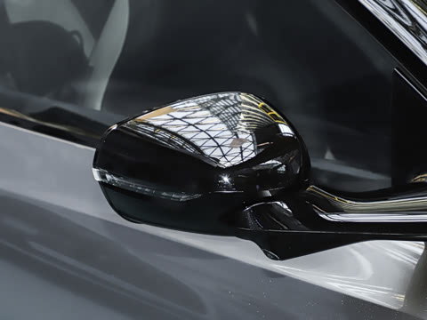 2025�� 4.0T V8 Coupe