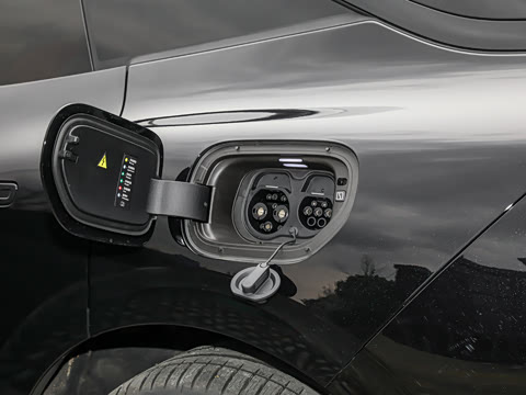 2025�� �����������Ǽݰ� 100kWh