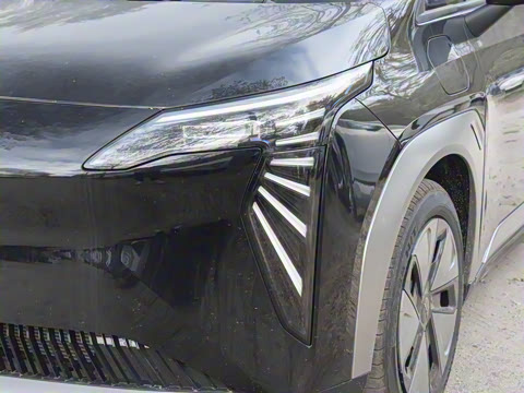 2023�� Plus 610 ������