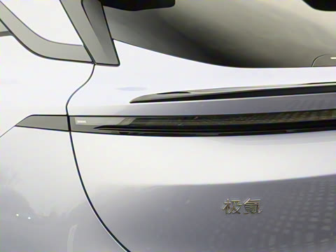 2025�� �����������Ǽݰ� 100kWh