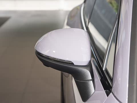 2024�� Macan ��������