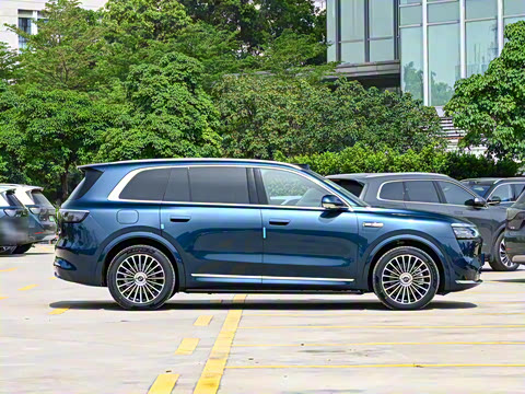 2025�� ���� Ultra�� 53.4kWh 5����