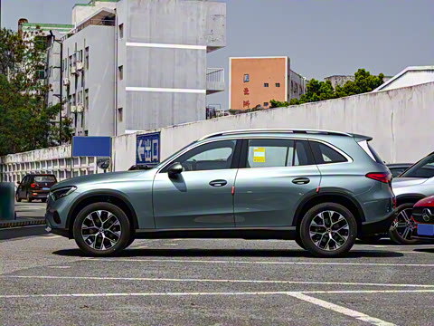 2025�� �Ŀ� GLC 260 L 4MATIC ������