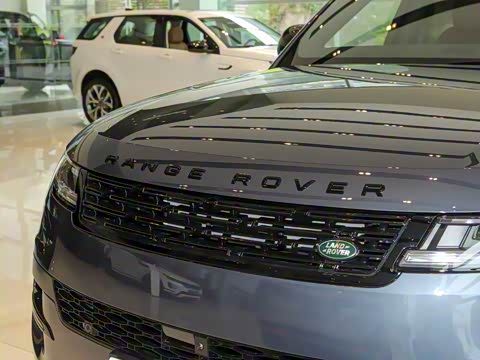 2025�� 400PS Dynamic HSE