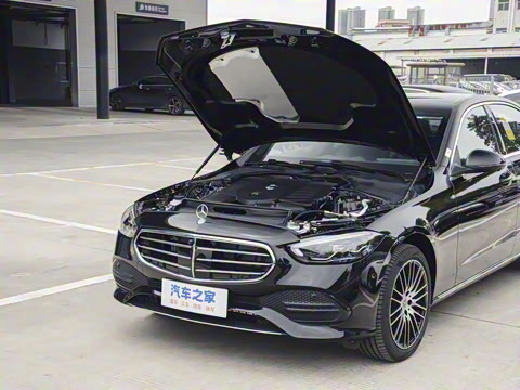 2025�� �Ŀ� C 260 L