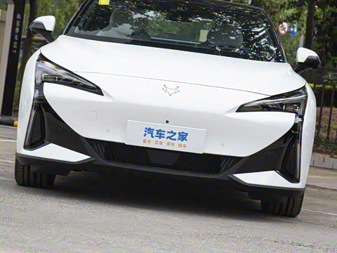 2025�� 560MAX 185kW