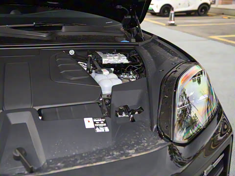 2025�� Cayenne E-Hybrid 2.0T