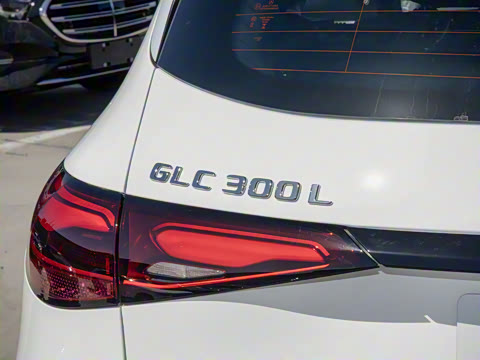 2025�� �Ŀ� GLC 300 L 4MATIC ������ 5��