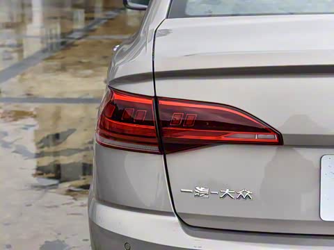 2025�� 300TSI DSG���а�