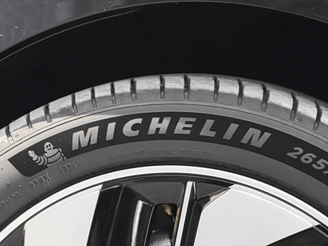 2025�� 636Ultra���Ȱ� 5��