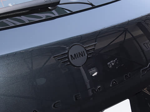 2025�� JOHN COOPER WORKS