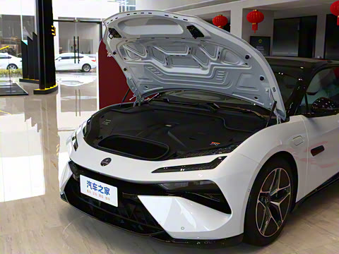 2025�� ��װ��