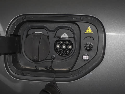 2025�� 700km Զ���Ǽݰ�