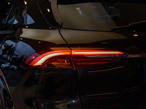 2023�� 3.0T Trofeo