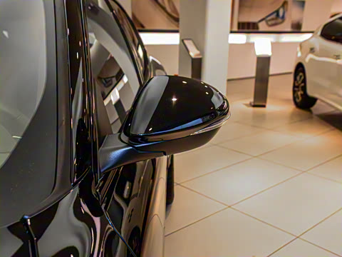 2023�� 3.0T Trofeo