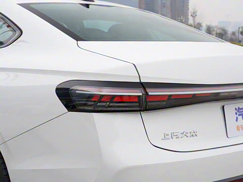 2025�� Pro 380TSI �ǿ���ҫ��