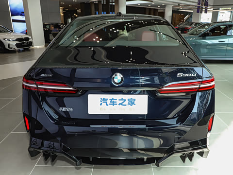 2025�� 530Li xDrive M�˶���װ