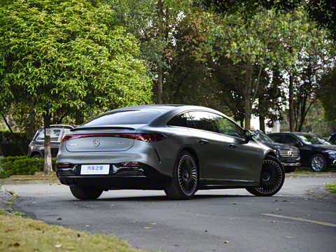 2023�� AMG EQS 53 4MATIC+