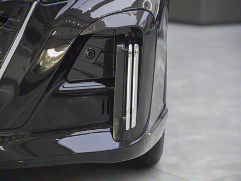 2025�� 2.0T ��; 7��