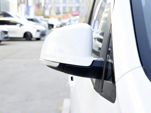 2025�� 2.0L �ֶ��м����а� CNG 7��