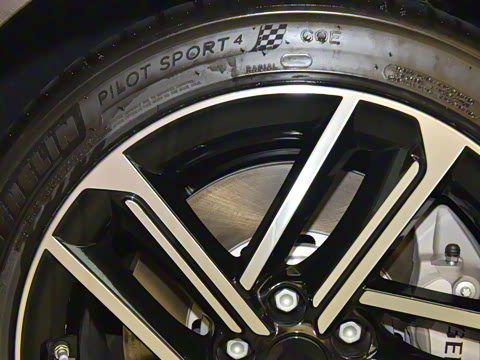 2024�� 2.5T �����콢��