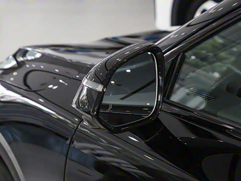 2025�� 560PRO 185kW