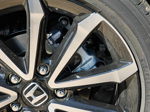 2025�� 240TURBO CVT�Ƽ���