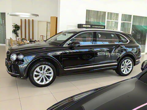 2024�� 4.0T V8 ������