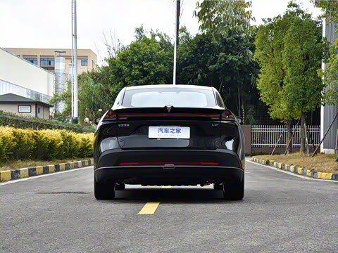 2025�� 230UltraǬ���Ǽ�ADS SE���̰�