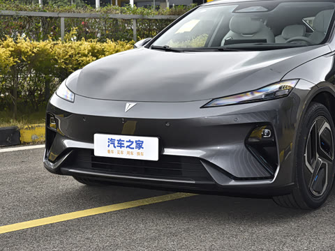 2025�� 530UltraǬ���Ǽ�ADS SE�����