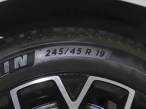 2025�� �����������Ǽݰ� 100kWh