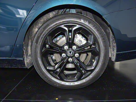 2025�� �˶�ϵ�� 260TURBO ������