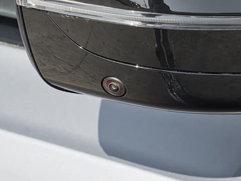 2025�� 330i M�˶���ҹ��װ