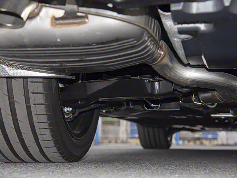 2025�� �Ŀ� E 260 �˶���