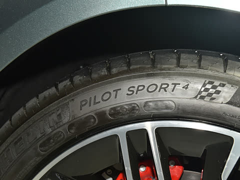 2024�� �Ŀ� ���� 650 AWD������