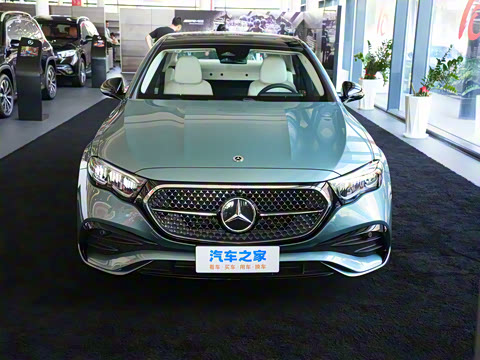 2025�� �Ŀ� E 260 �˶���