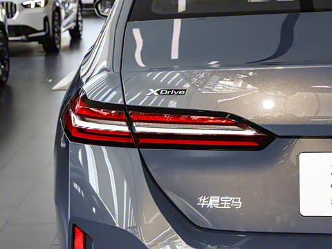 2025�� 530Li xDrive M�˶���װ