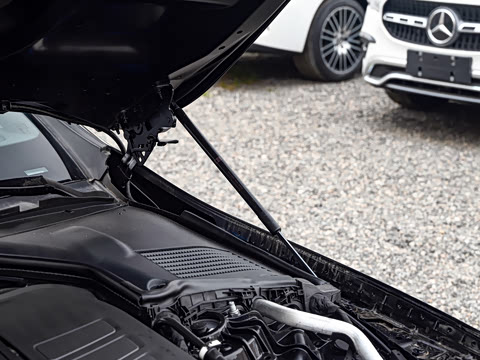 2025�� CLE 260 ���ܳ�