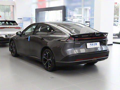 2025�� 300Ultra  �����Ǽ�AD PRO���̰�