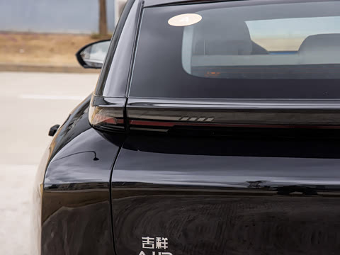 2025�� Air 530km D����