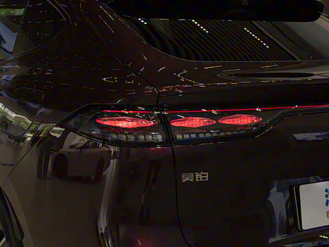 2025�� 825 Max��