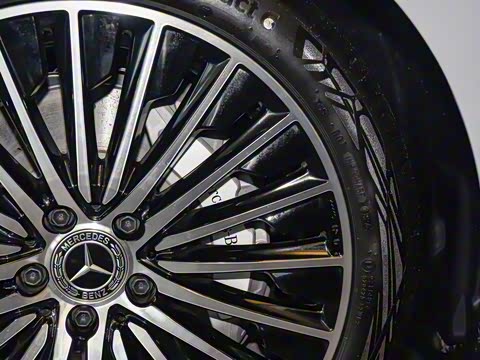 2025�� CLE 300 4MATIC �����ͽ��ܳ�