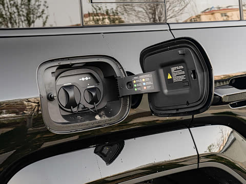 2025�� ��������Ǭ���Ǽݰ�