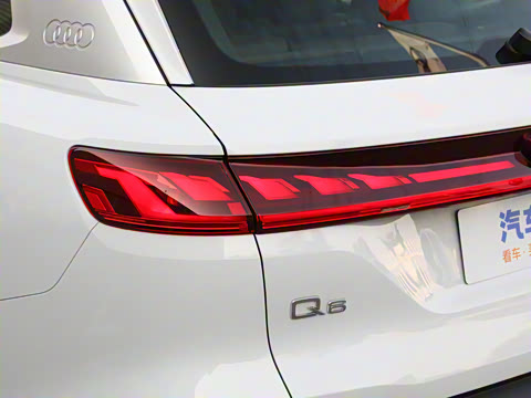 2024�� 45 TFSI quattro ������ ������װ 7��